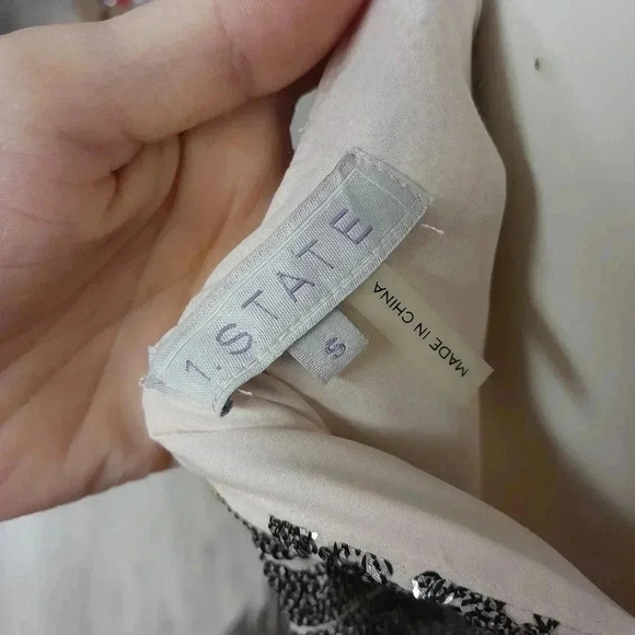 1. State dress - Picture 5 of 6